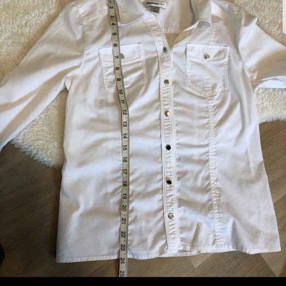 Perfect White Dress Shirt - Picture 6 of 8